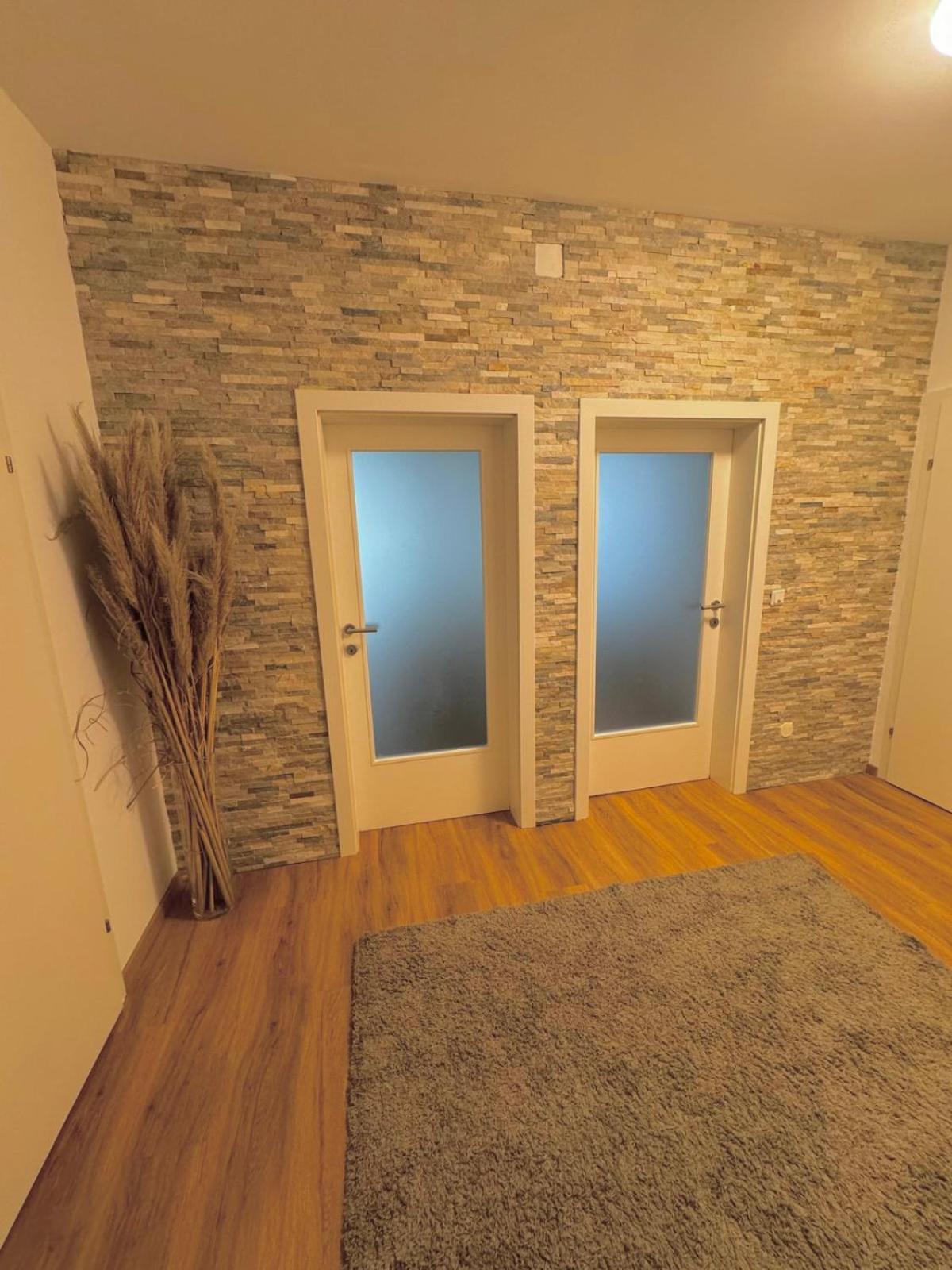 Apartment Elegant In Location Graz-free Parking